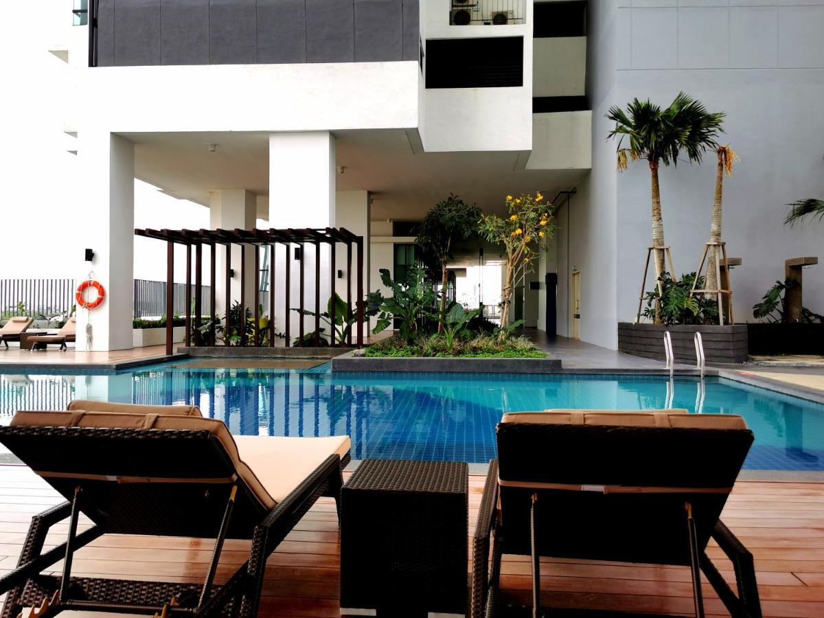 Mosaic Southkey Midvalley By Elegant Джохор-Бару Экстерьер фото